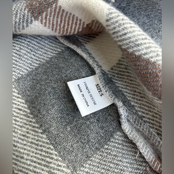 Plaid Oversized Shacket Gray and Brown - Picture 5 of 5